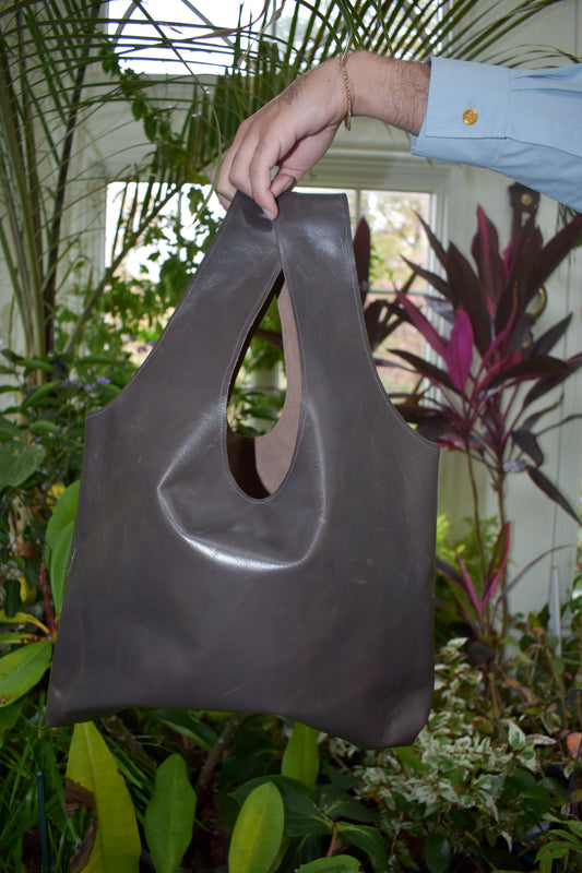 Vaz Tote in Brown Leather